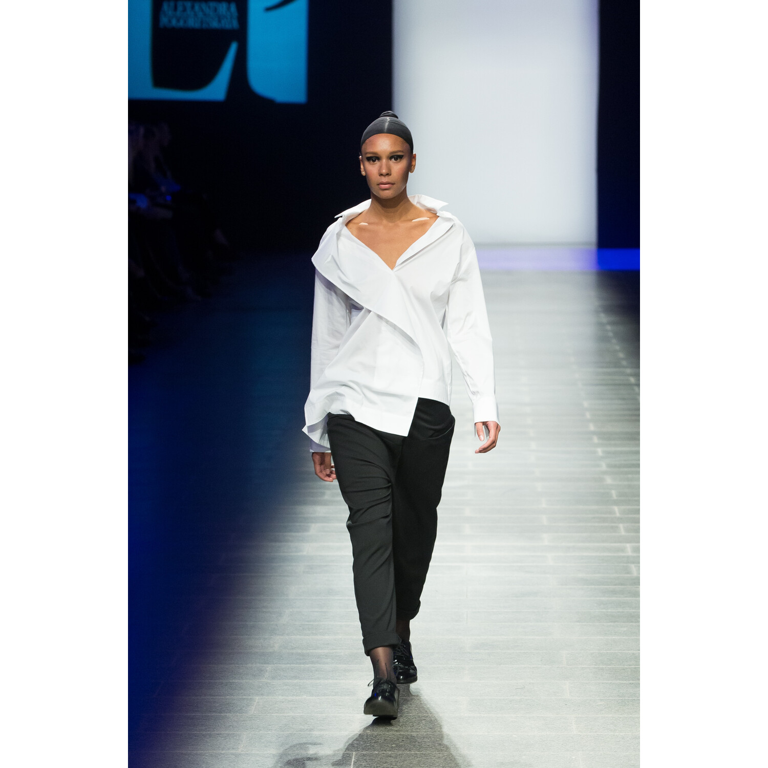 Фото Larissa Pogoretskaya SPRING 2018 READY-TO-WEAR Лариса Погорецкая весна- лето 2018 Санкт Петербург MBFDays